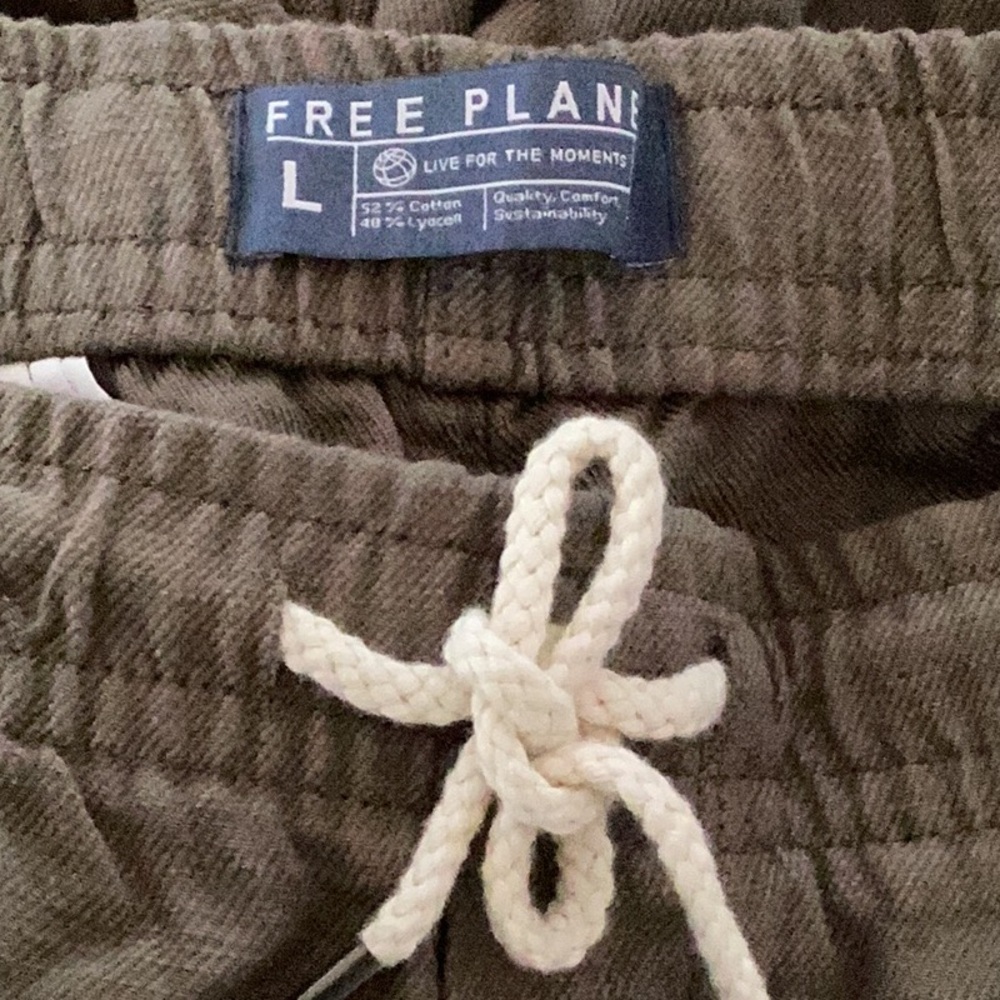 Free Planet NWT Men's Desert Taupe Tan Board Shorts Large - Picture 2 of 6